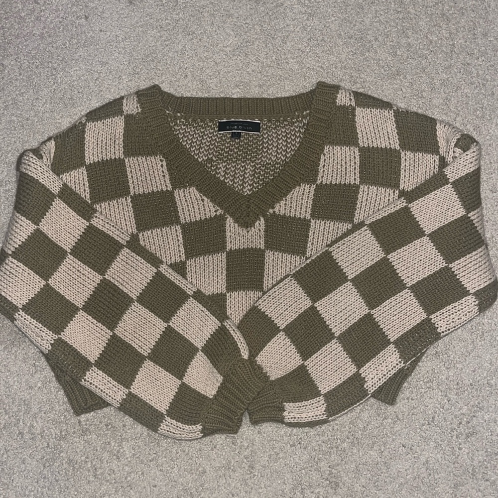 green and cream checkered sweater!